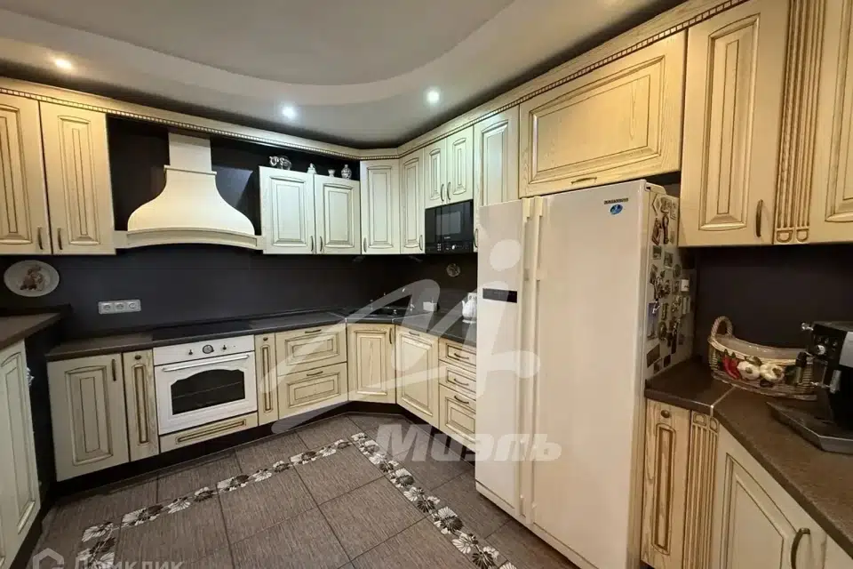 Продаётся 4-комнатная квартира, 117.3 м²