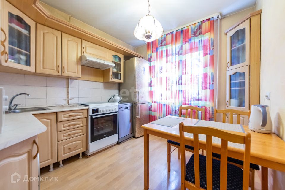 Продаётся 4-комнатная квартира, 79 м²