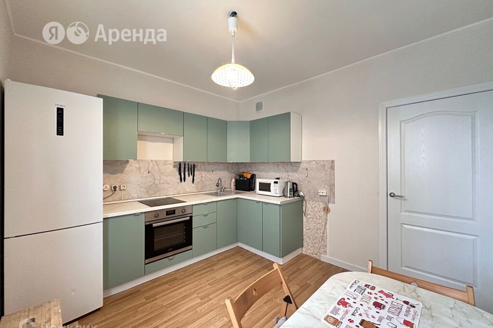 Сдаётся 2-комнатная квартира, 57 м²