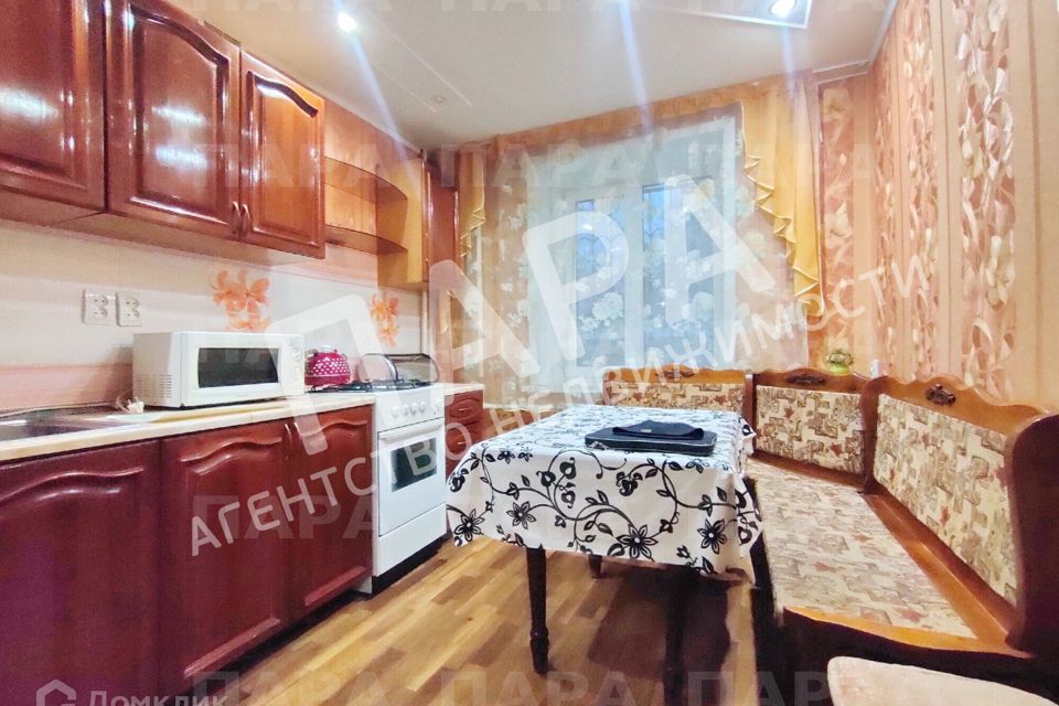 Сдаётся 3-комнатная квартира, 56 м²