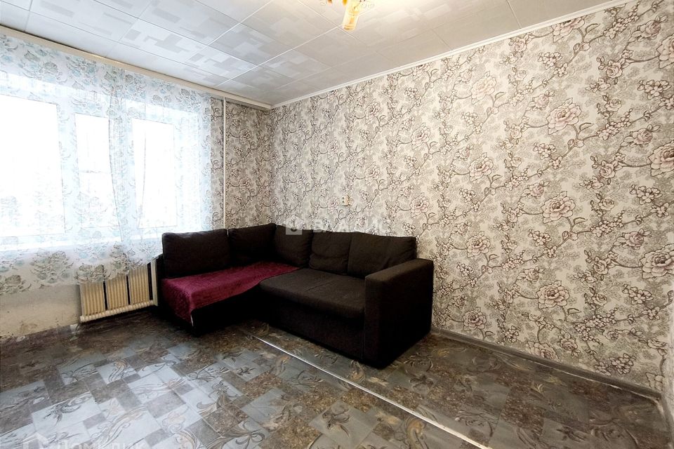 Продаётся комната в 5-комн. квартире, 11.7 м²