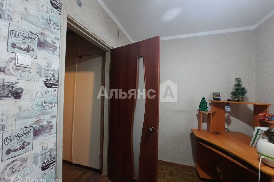 Продаётся 4-комнатная квартира, 71.6 м²