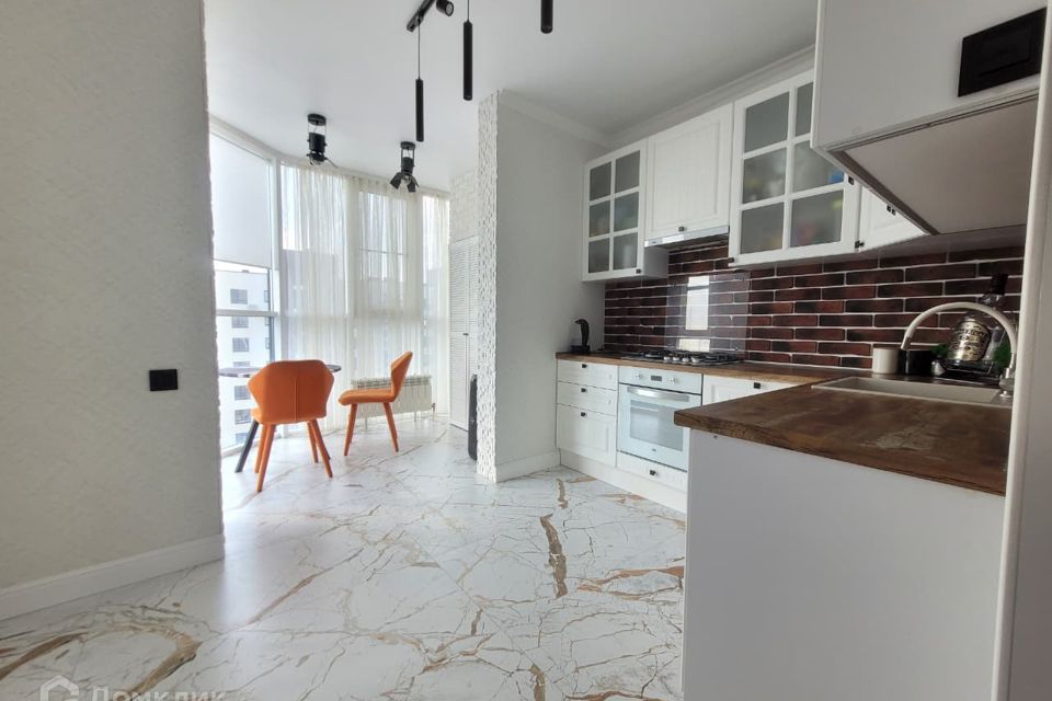 Продаётся 3-комнатная квартира, 80 м²