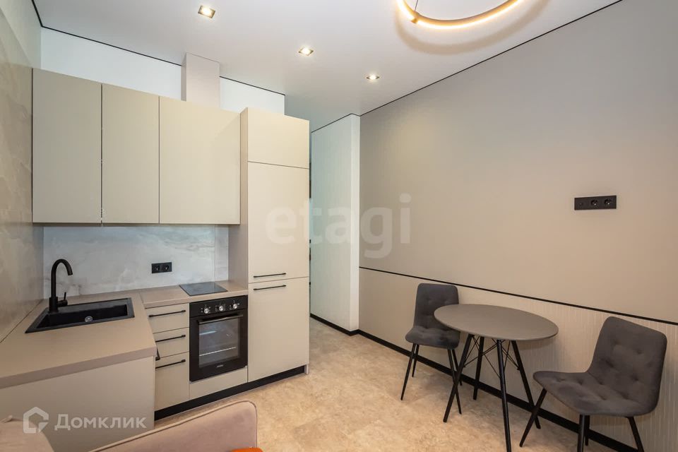 Продаётся 1-комнатная квартира, 38 м²