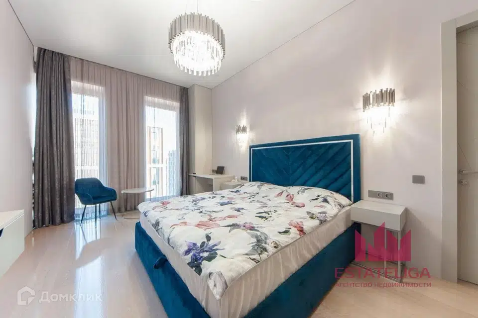 Продаётся 3-комнатная квартира, 113.7 м²