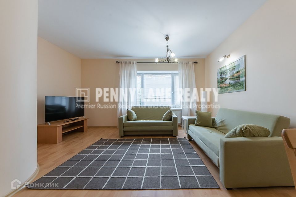 Сдаётся 4-комнатная квартира, 192 м²