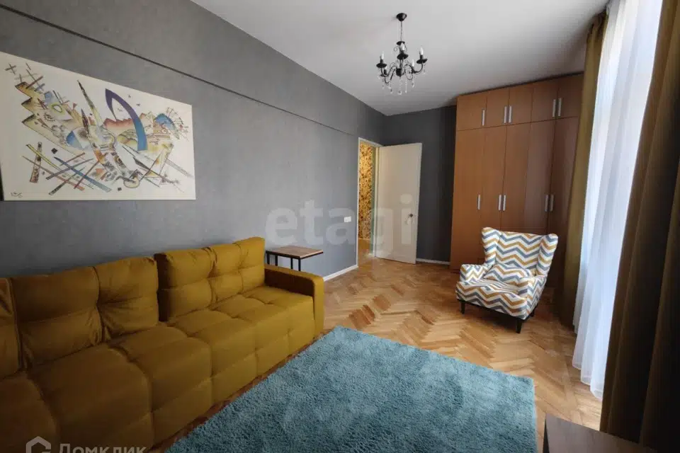 Продаётся 3-комнатная квартира, 80 м²