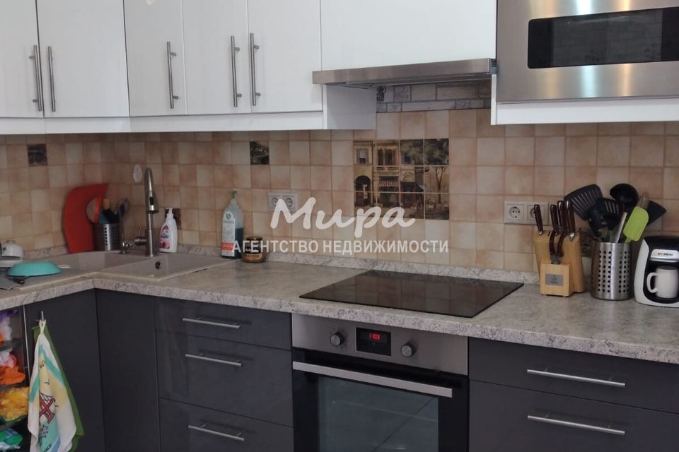 Продаётся 2-комнатная квартира, 72 м²