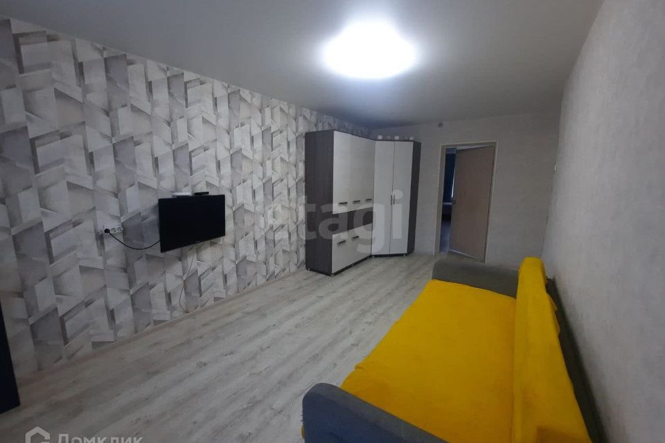Продаётся 3-комнатная квартира, 57.8 м²