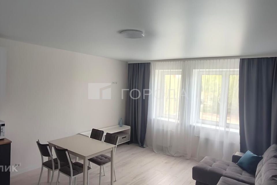 Сдаётся 2-комнатная квартира, 55 м²