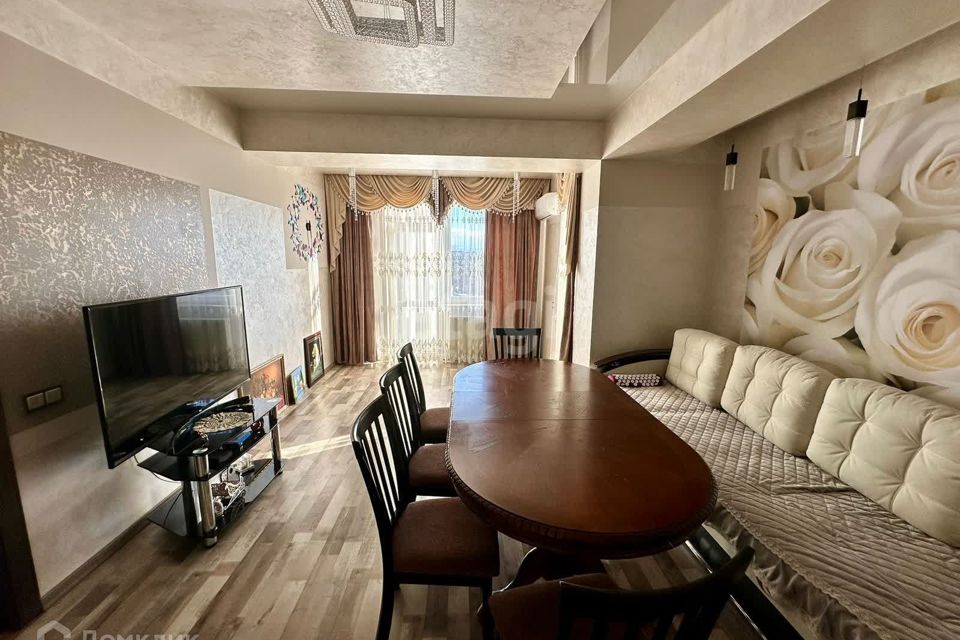 Продаётся 3-комнатная квартира, 91.7 м²