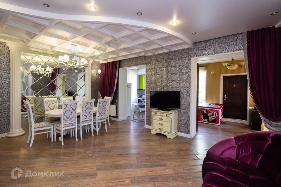 Продаётся 2-комнатная квартира, 74 м²