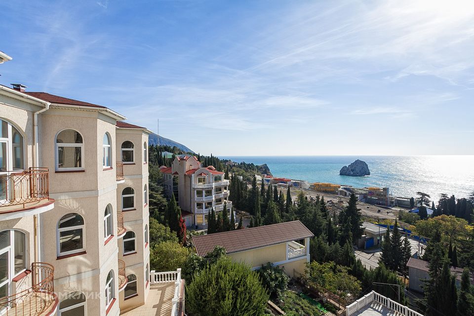 Продаётся 3-комнатная квартира, 90.7 м²