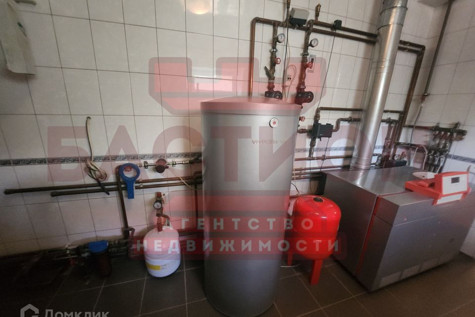 Продаётся 3-этажный дом, 388.3 м²