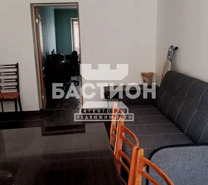 Продаётся 3-комнатная квартира, 57.3 м²