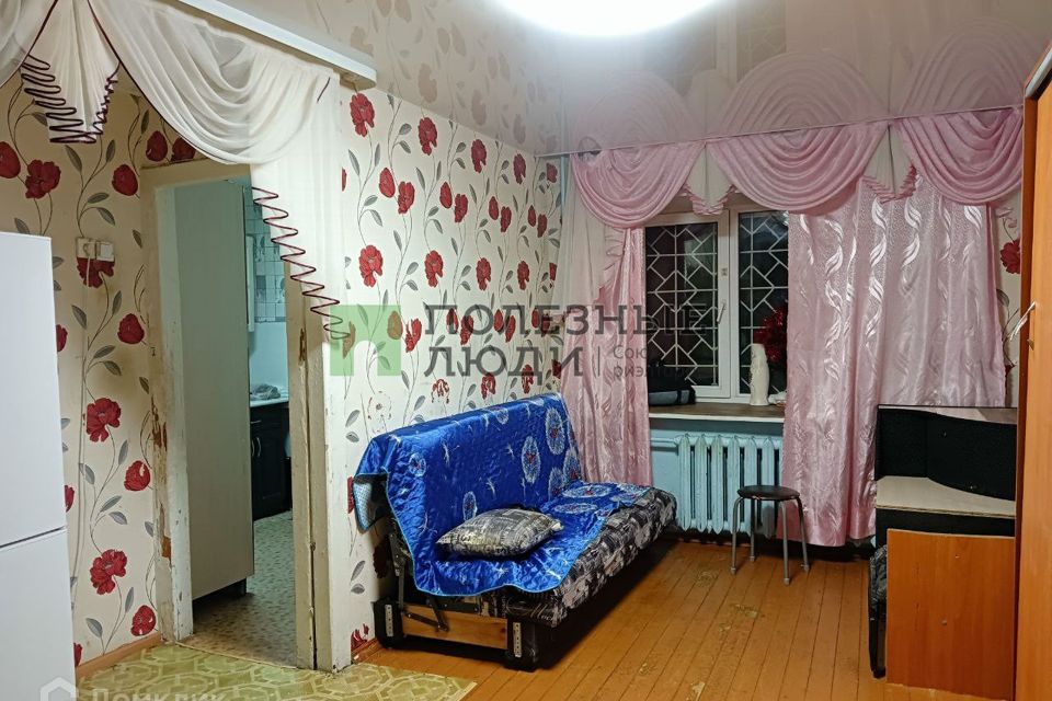 Продаётся 3-комнатная квартира, 56.5 м²