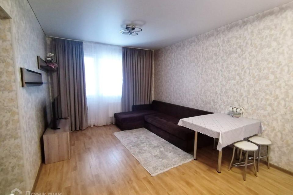Продаётся 2-комнатная квартира, 55.6 м²