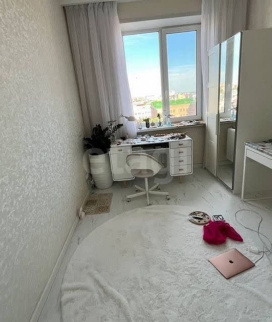Продаётся 6-комнатная квартира, 172.8 м²