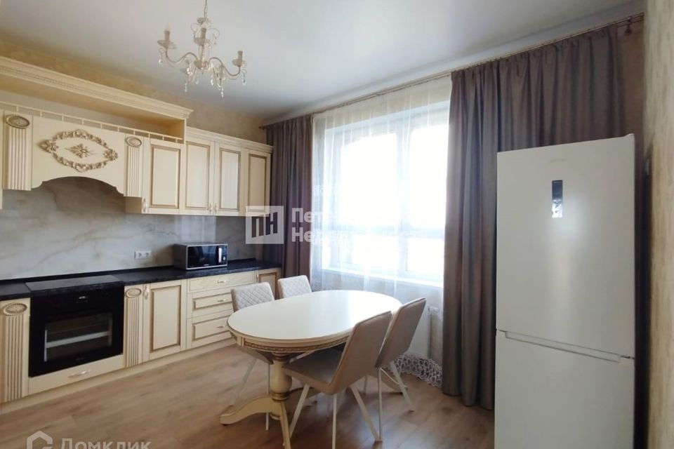 Сдаётся 3-комнатная квартира, 81.3 м²