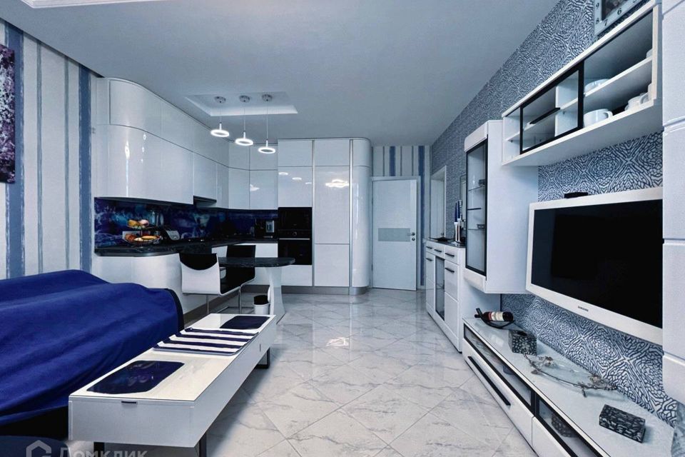 Продаётся 1-комнатная квартира, 57 м²