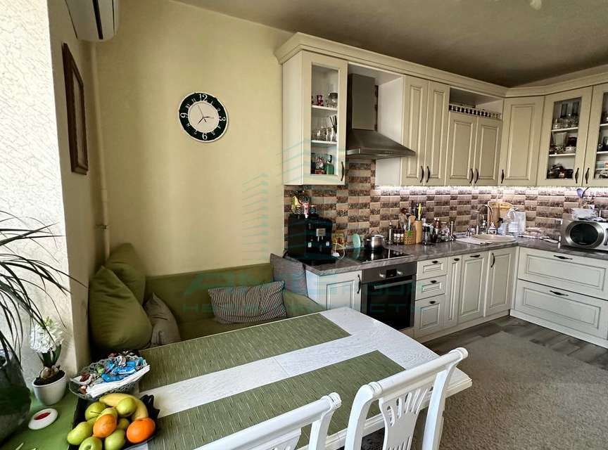 Продаётся 3-комнатная квартира, 79.8 м²