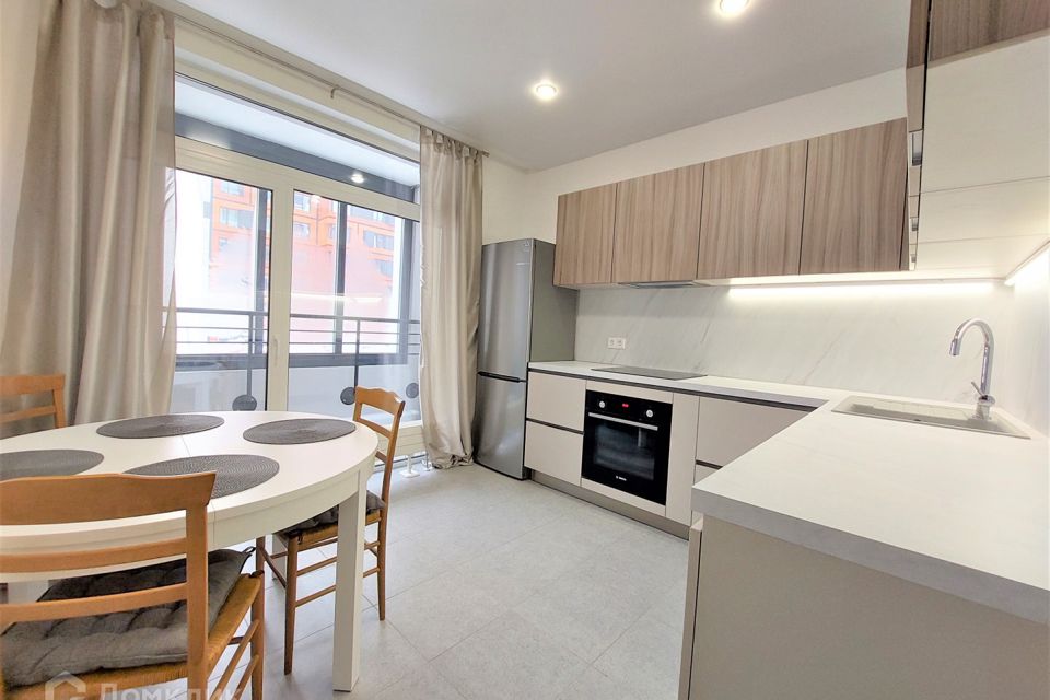 Сдаётся 2-комнатная квартира, 55 м²