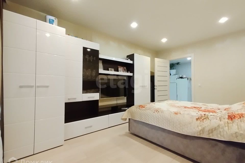 Продаётся 2-комнатная квартира, 68.1 м²
