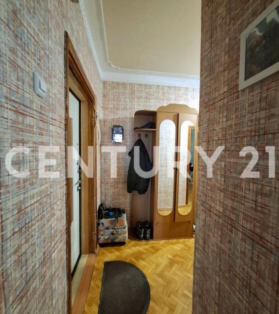 Продаётся 2-комнатная квартира, 61.6 м²