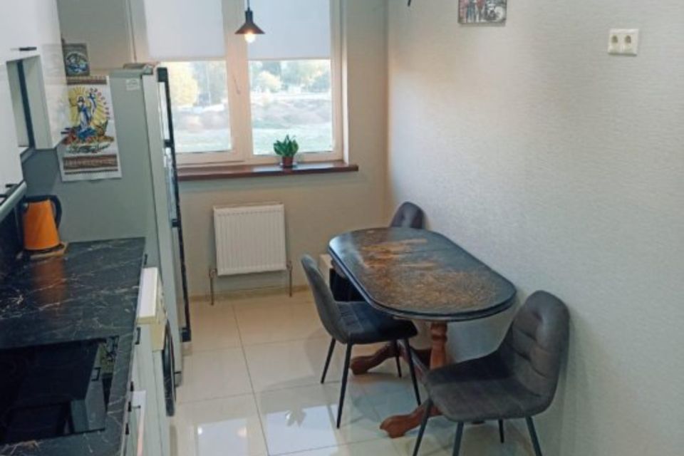 Продаётся 1-комнатная квартира, 43 м²