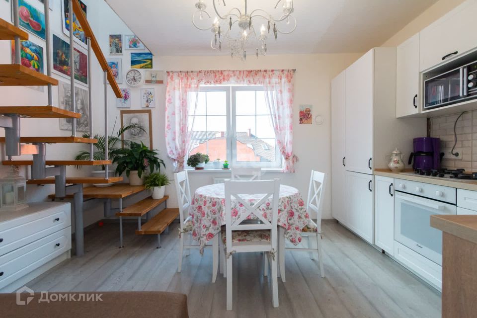 Продаётся 3-комнатная квартира, 70 м²