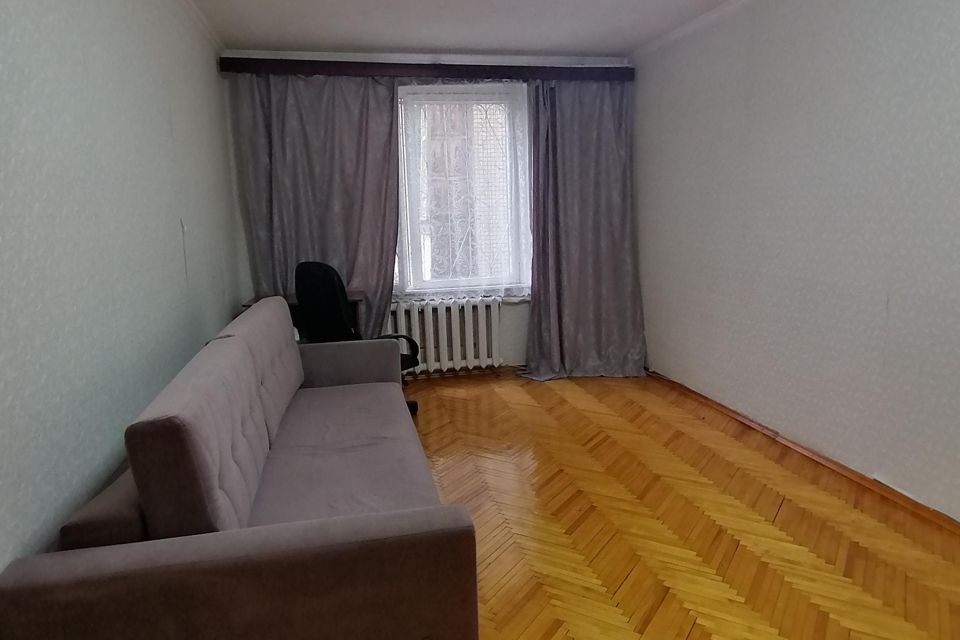 Продаётся 1-комнатная квартира, 38.2 м²