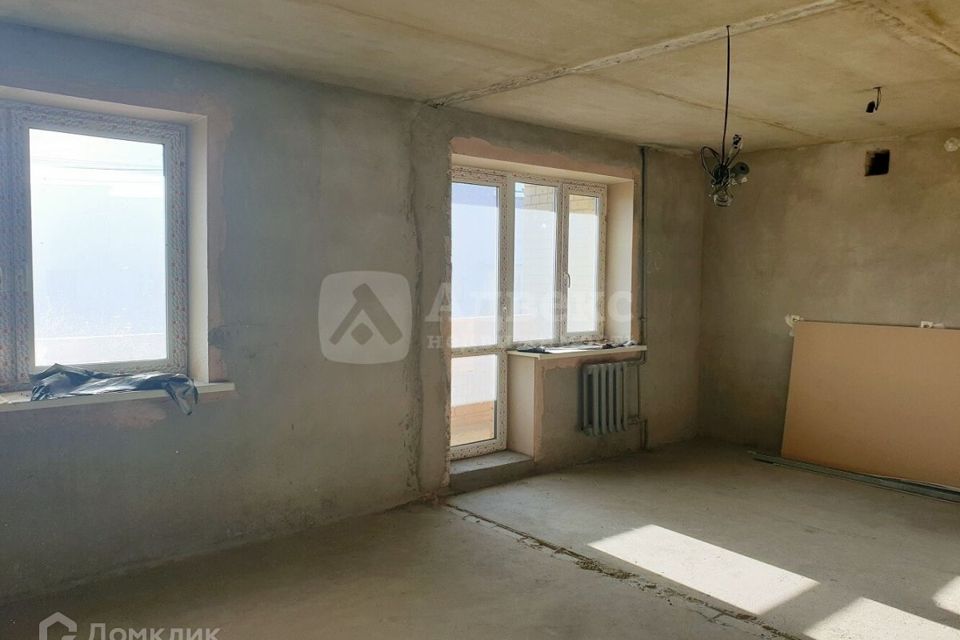 Продаётся 3-комнатная квартира, 102 м²