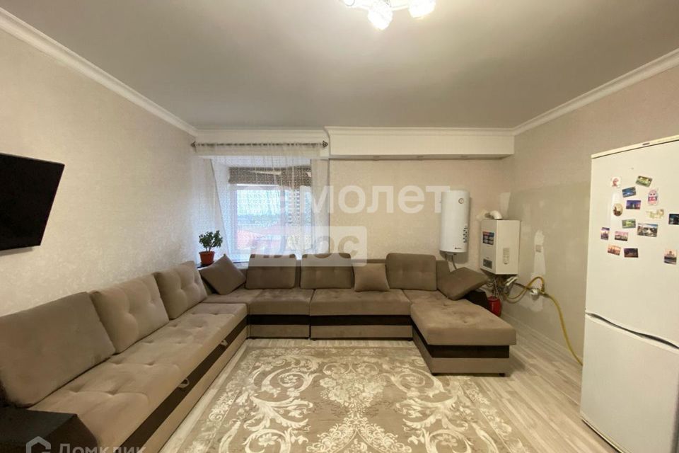 Продаётся 2-комнатная квартира, 73.3 м²
