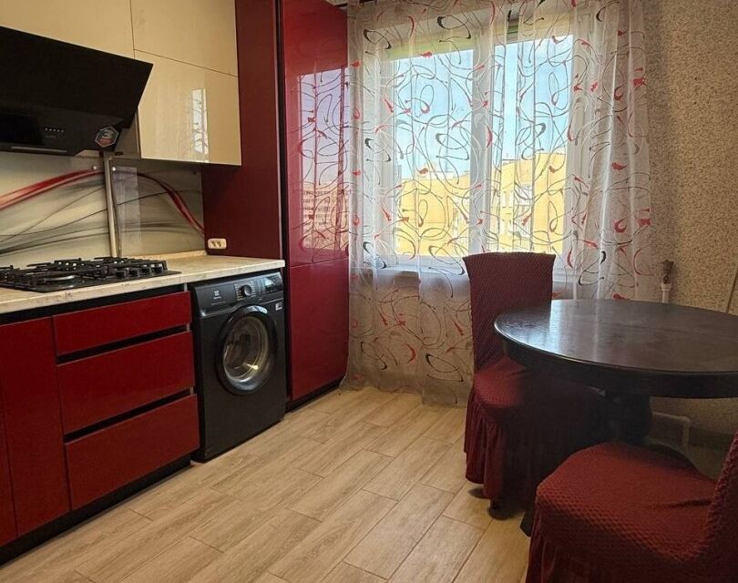 Продаётся 3-комнатная квартира, 70.6 м²