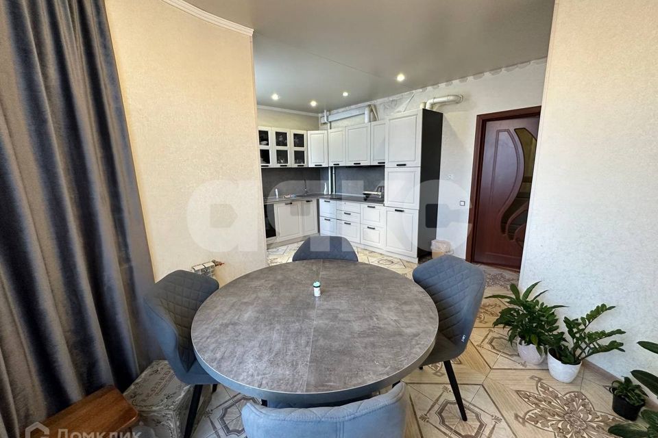 Продаётся 2-комнатная квартира, 80.9 м²