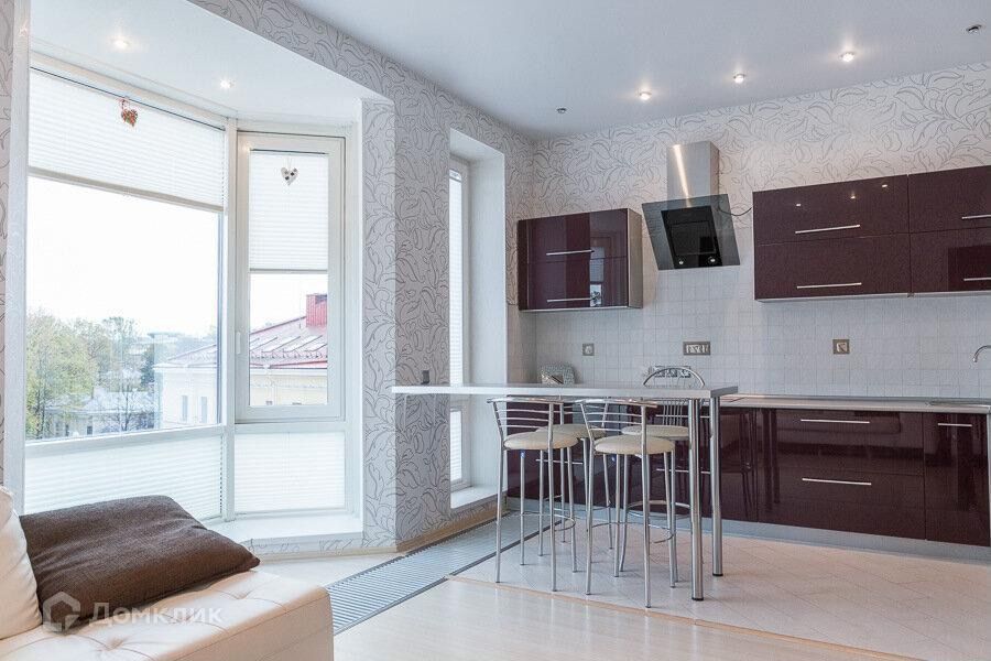Сдаётся 2-комнатная квартира, 80 м²