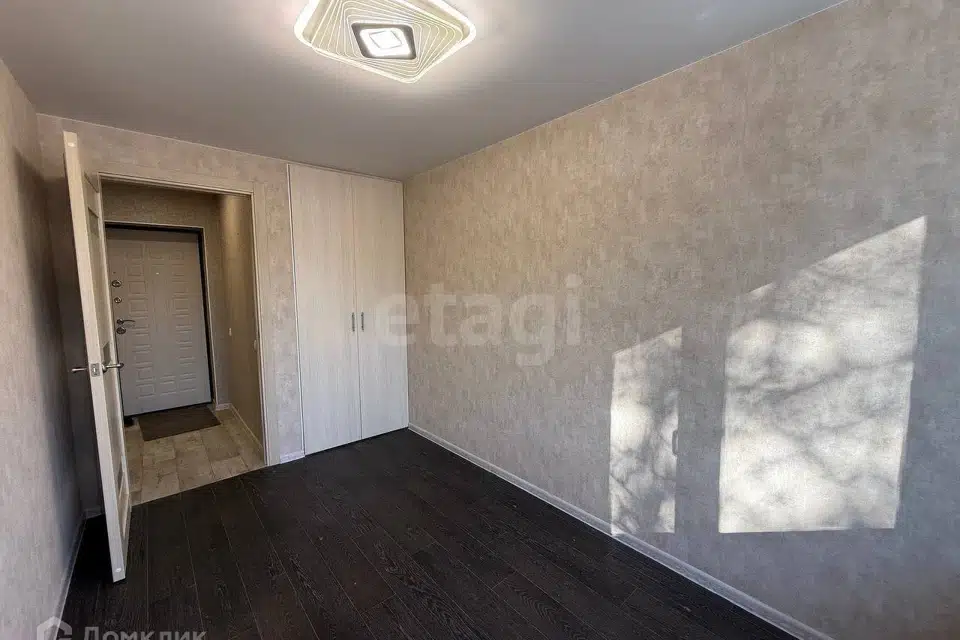 Продаётся 2-комнатная квартира, 43.3 м²