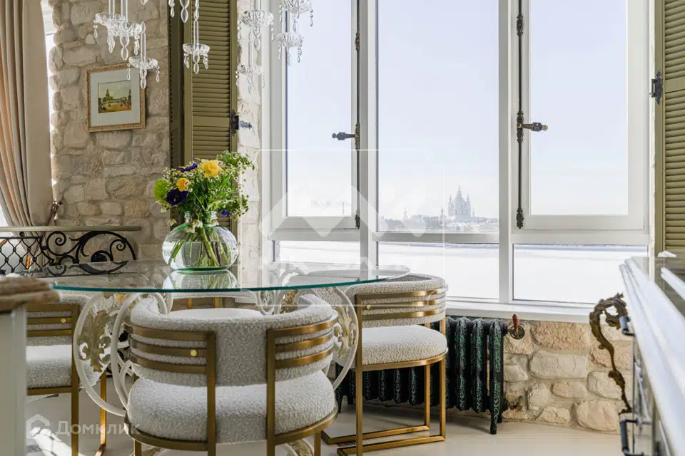 Продаётся 2-комнатная квартира, 118 м²