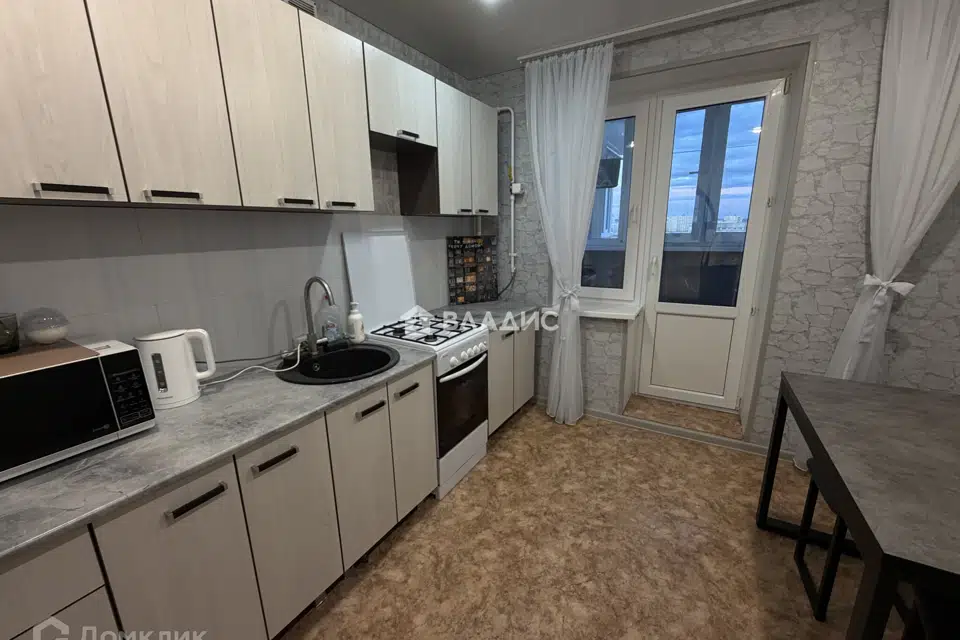 Продаётся 1-комнатная квартира, 42.5 м²