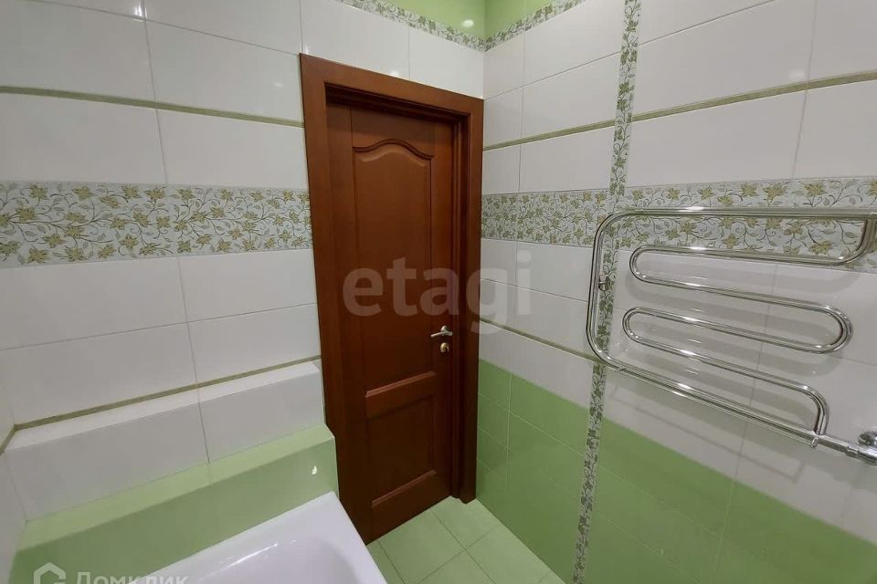 Продаётся 2-комнатная квартира, 64 м²