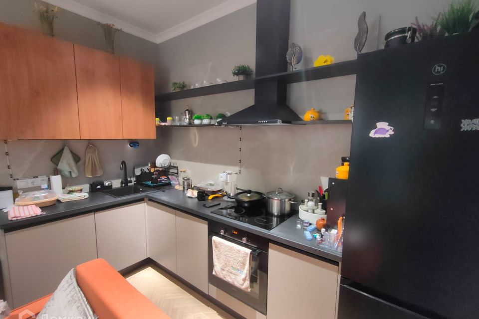 Продаётся 1-комнатная квартира, 43 м²