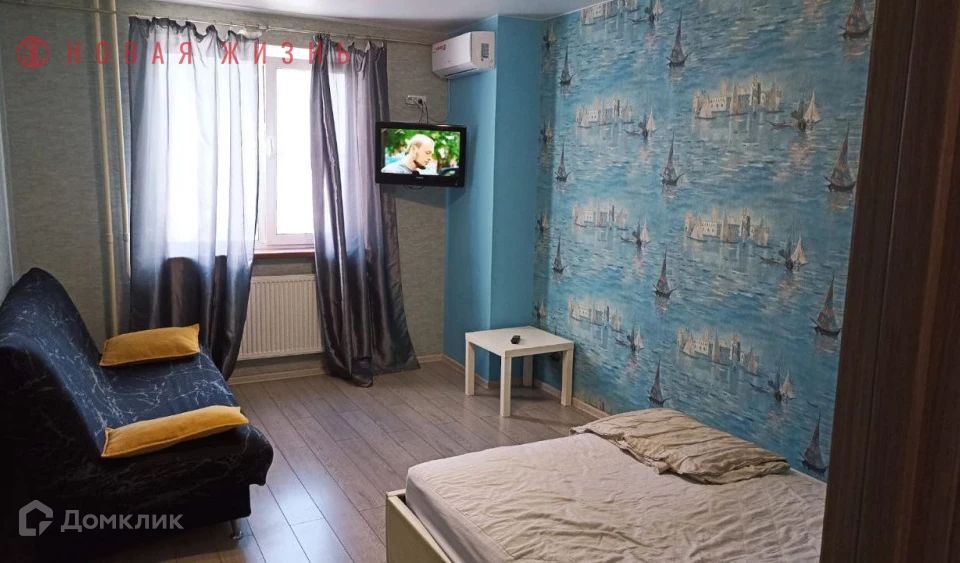 Продаётся 1-комнатная квартира, 43 м²