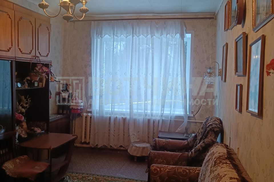 Продаётся 3-комнатная квартира, 69.8 м²