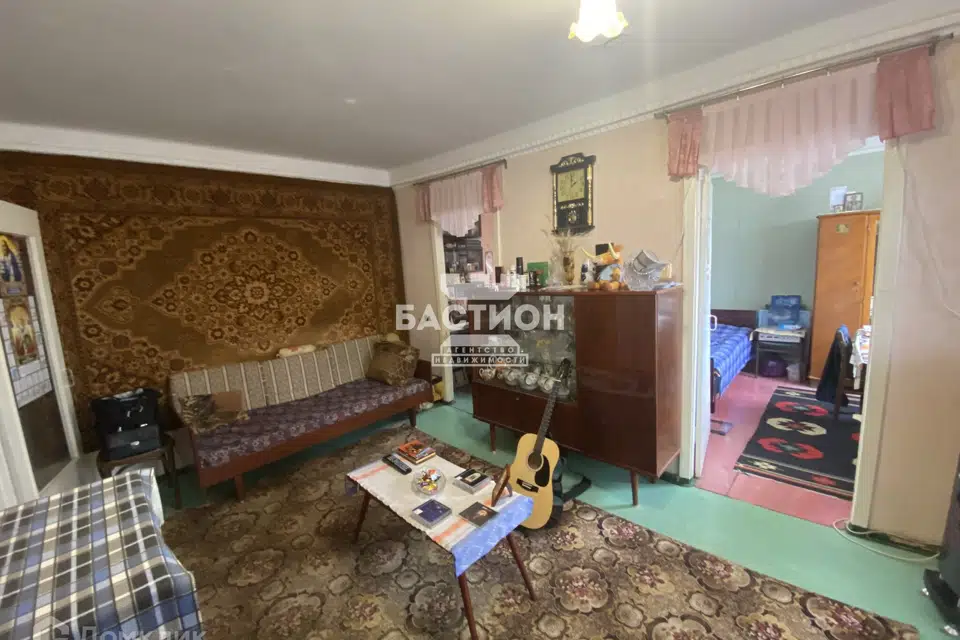 Продаётся 3-комнатная квартира, 43.3 м²