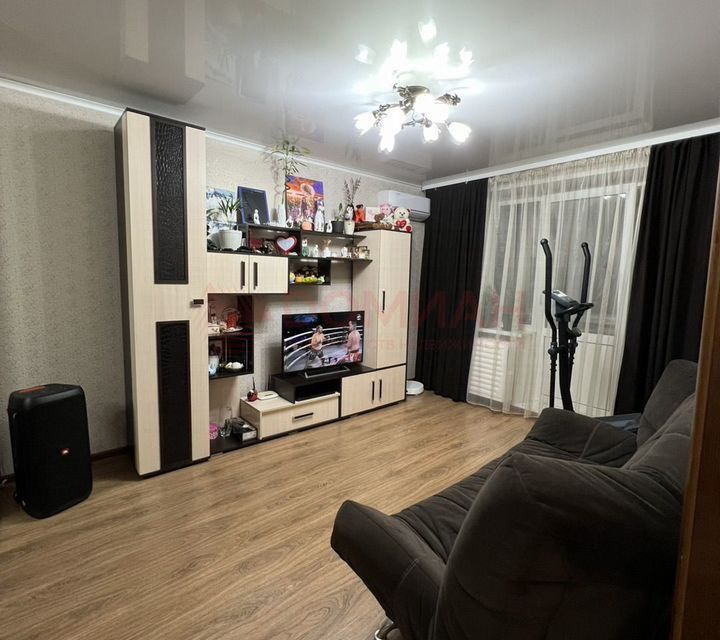 Продаётся 1-комнатная квартира, 38 м²