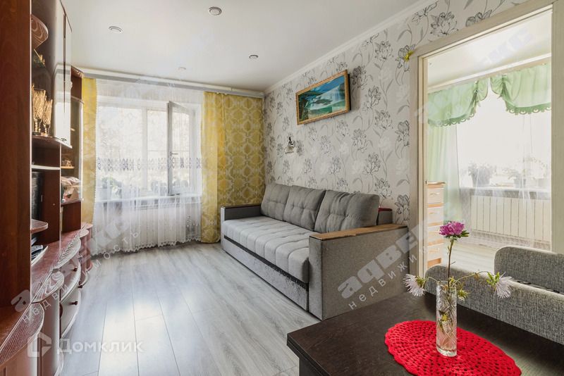 Продаётся 3-комнатная квартира, 51.6 м²