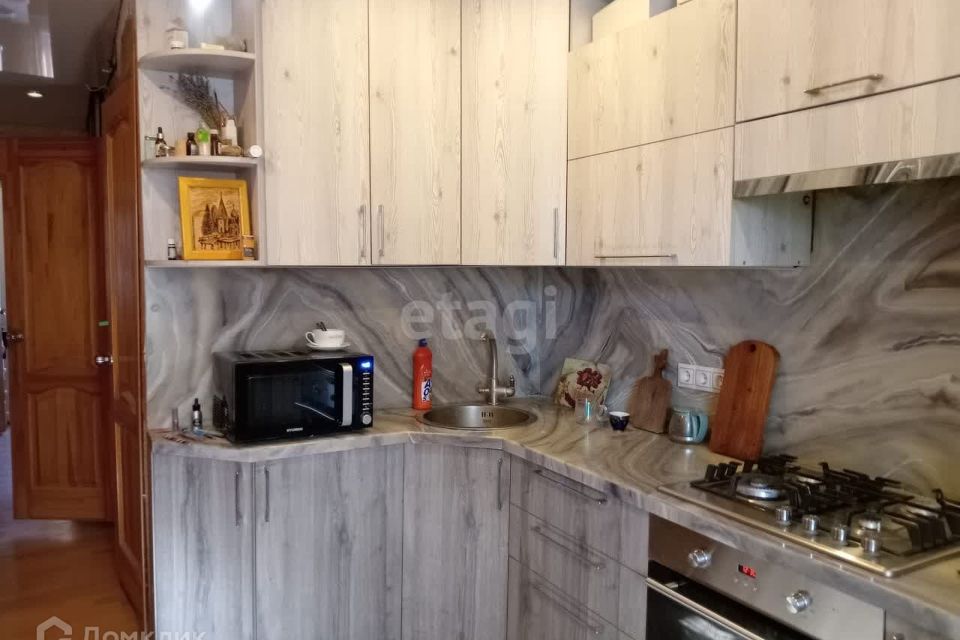 Продаётся 3-комнатная квартира, 57.7 м²