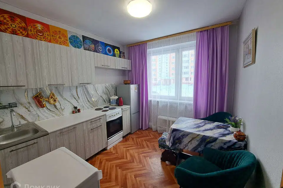 Продаётся 1-комнатная квартира, 42.4 м²