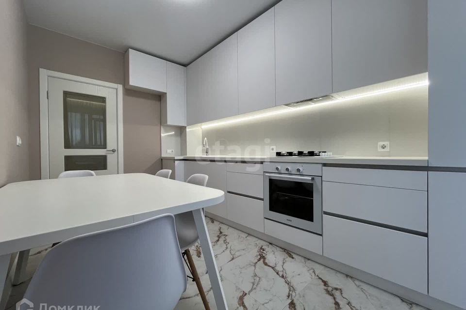 Продаётся 2-комнатная квартира, 60.1 м²