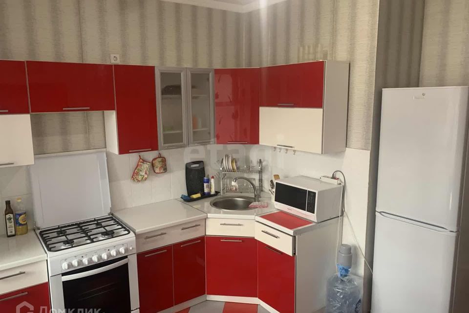Продаётся 2-комнатная квартира, 65.2 м²
